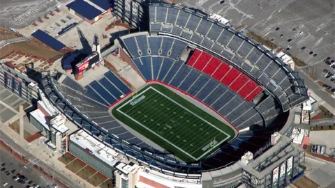 “C罗欧冠首秀可能推迟？传闻将在曼联回归战亮相”